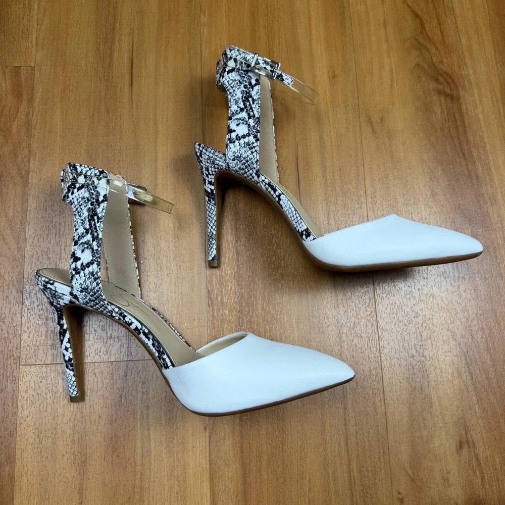 Jessica Simpson Hadiya White Snakeskin Ankle Strap Pointed Toe Pumps 8MJS-HADIYA
